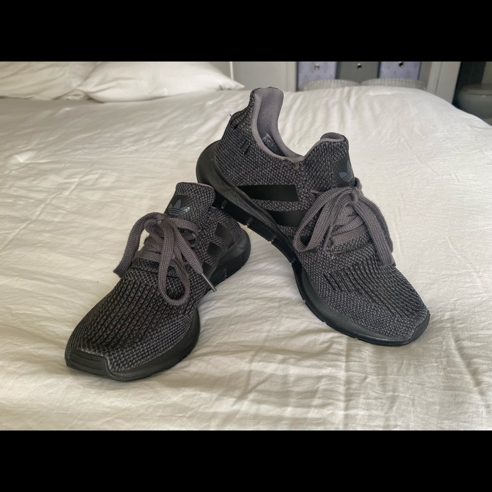 US Men’s 4 Adidas shoes